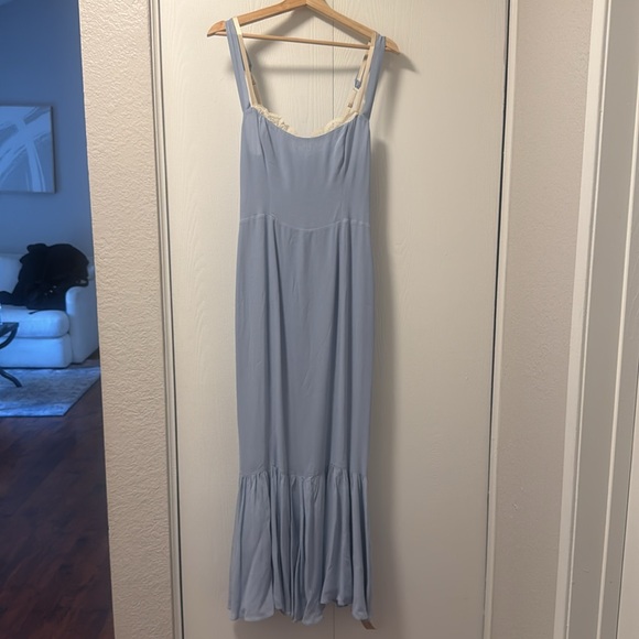 Never worn Reformation Irisa Dress - Picture 3 of 8